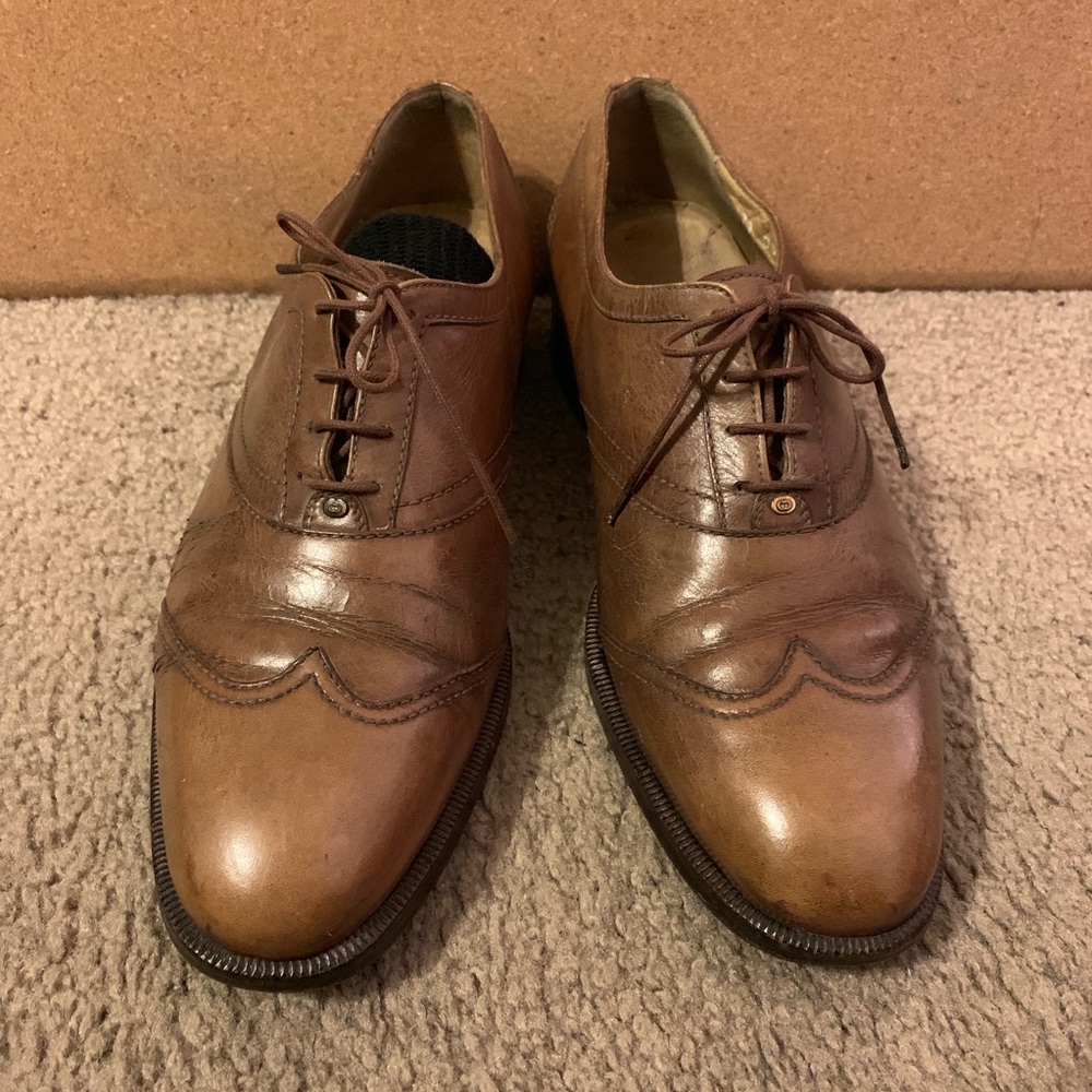 GUCCI mens brown leather wingtip dress shoes